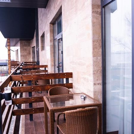 Hotel Alpen Park Schymkent Exterior foto